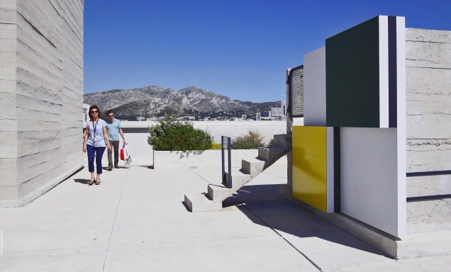 " Défini Fini Infini, Travaux in situ " de Daniel Buren - 30.06. - 31.10.2014, MaMo, Marseille Modulor, Centre d'art de la Cité Radieuse, Le Corbusier, Marseille